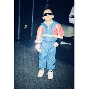 Meet your Posher, Carlos